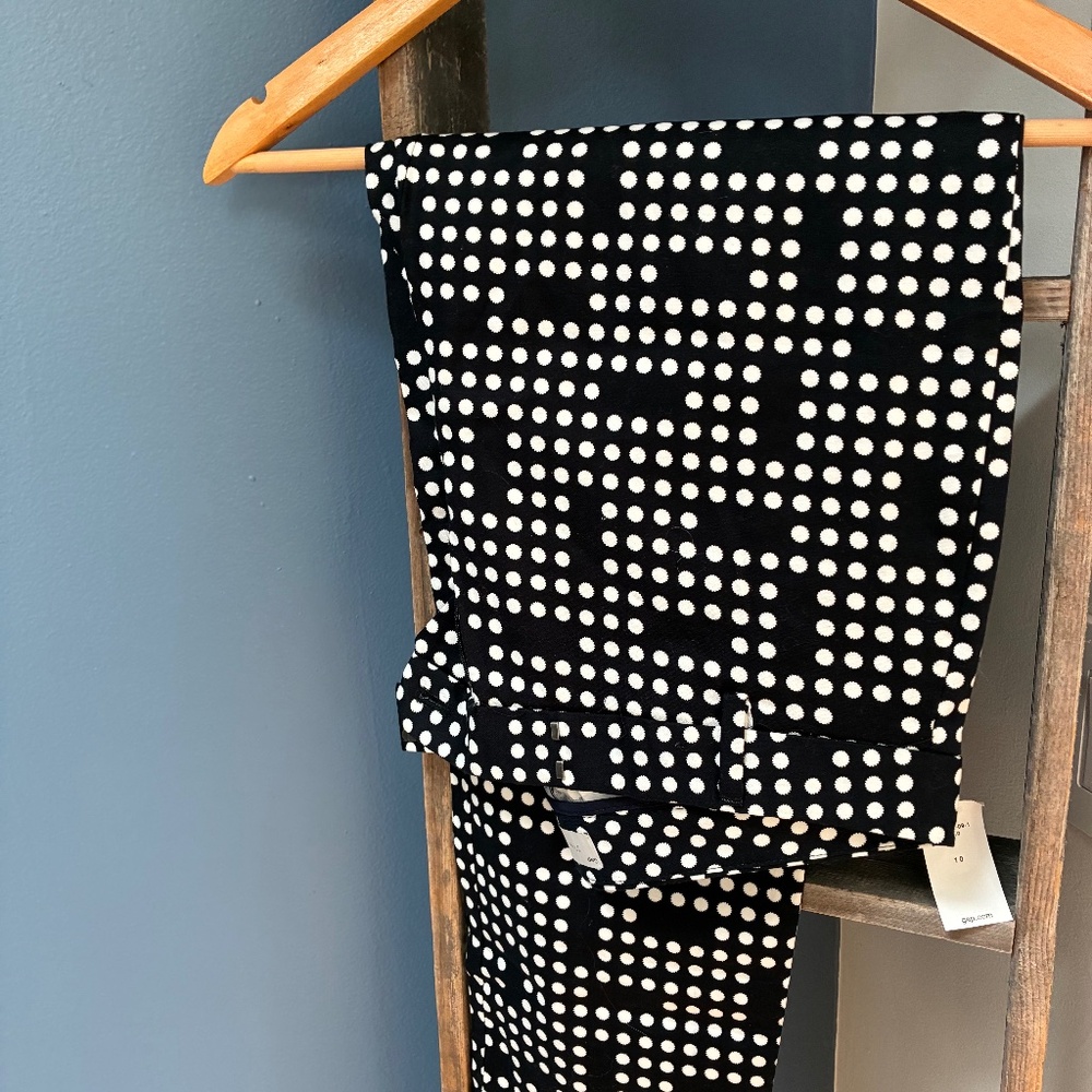 Polka dot patterned cropped pants GAP size 10